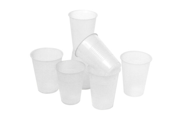 Empacadora y contadora de vasos